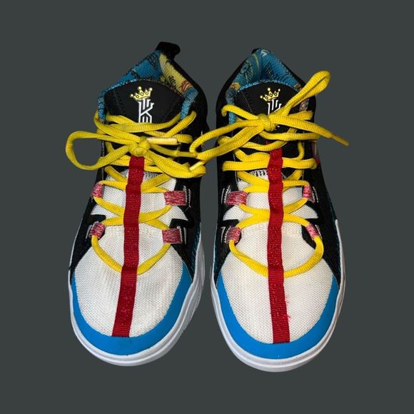 Nike Kyrie Flytrap 6 (GS) Black/White/Tour Yellow/University Red Sneaker Size 4 - Picture 2 of 8